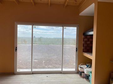 Casa en venta - 2 Dormitorios 2 Baños - Cochera - 1000mts2 - Campos de La Enriqueta, La Plata