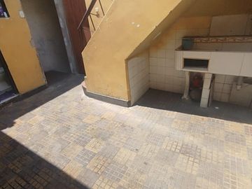 Amplia Casa de 2 pisos en Cercado de Lima