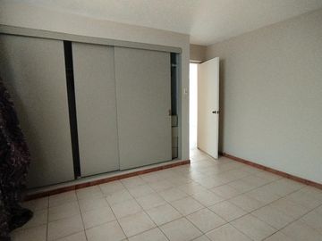 Departamento Flat en 1er piso en zona residencial del balneario de PLAYA HERMOSA