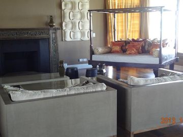 Venta de Departamento de 2 dormitorios, vista al rio y jardin exclusivo en Albanueva, posible amarra