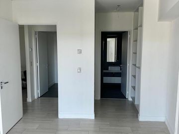 Departamento 2 ambientes con cochera incluida en Concepción Arenal al 2900