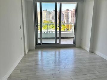 Departamento 2 ambientes con cochera incluida en Concepción Arenal al 2900