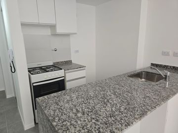 Venta departamento monoambiente en zona Centro