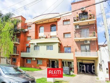 Departamento 2 ambientes en venta en  Lomas de Zamora