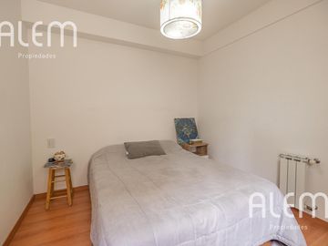 Departamento 2 ambientes en venta en  Lomas de Zamora