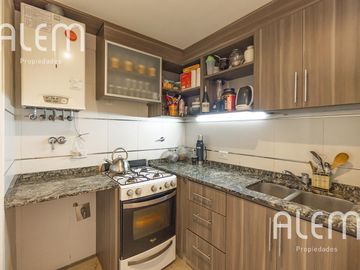 Departamento 2 ambientes en venta en  Lomas de Zamora