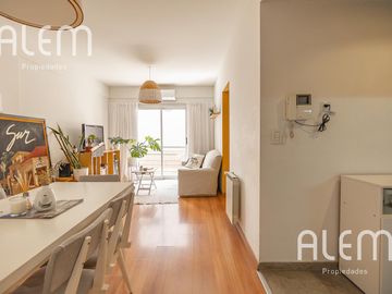 Departamento 2 ambientes en venta en  Lomas de Zamora