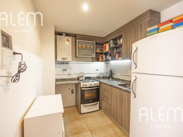 Departamento 2 ambientes en venta en  Lomas de Zamora