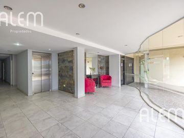 Departamento 2 ambientes en venta en  Lomas de Zamora