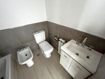 Departamento en  Venta, 2 ambientes,  Quilmes centro