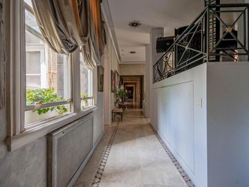 Departamento estilo Frances - 7 ambientes- Con Cochera - en Venta - Retiro