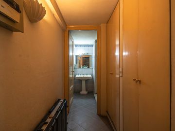 Departamento estilo Frances - 7 ambientes- Con Cochera - en Venta - Retiro