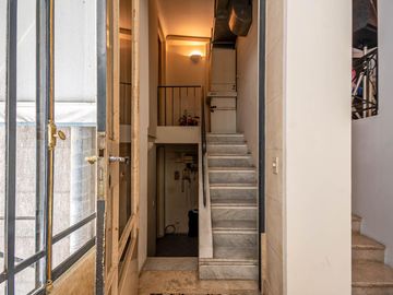 Departamento estilo Frances - 7 ambientes- Con Cochera - en Venta - Retiro