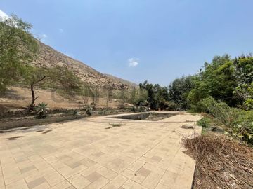 SE VENDE CASA COMO TERRENO EN CHACLACAYO