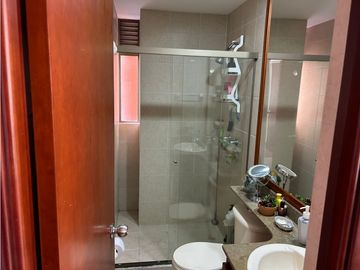 Venta de Apartamento 108 metros en el Poblado Los Parra