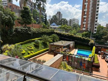 Venta de Apartamento 108 metros en el Poblado Los Parra