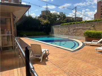 Venta de Apartamento 108 metros en el Poblado Los Parra