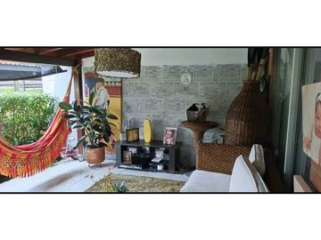 VENTA CASA EN CIUDAD JARDIN SUR DE CALI