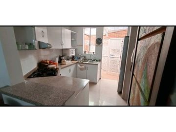 VENTA CASA EN CIUDAD JARDIN SUR DE CALI
