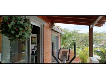 VENTA CASA EN CIUDAD JARDIN SUR DE CALI