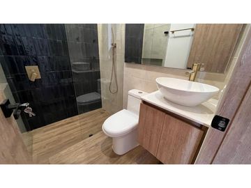 VENTA DE HERMOSA CASA CAMPESTRE PARA ESTRENAR VIA ARMENIA