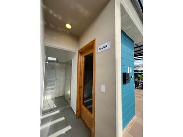 VENTA DE HERMOSA CASA EN COND. ZONA AEROPUERTO PERMITE RENTAS CORTAS
