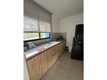VENTA DE HERMOSA CASA EN COND. ZONA AEROPUERTO PERMITE RENTAS CORTAS