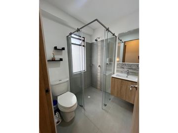 VENTA DE HERMOSA CASA EN COND. ZONA AEROPUERTO PERMITE RENTAS CORTAS
