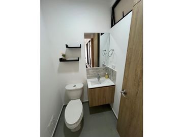 VENTA DE HERMOSA CASA EN COND. ZONA AEROPUERTO PERMITE RENTAS CORTAS