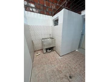 VENTA DE HERMOSA CASA EN COND. ZONA AEROPUERTO PERMITE RENTAS CORTAS