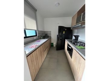 VENTA DE HERMOSA CASA EN COND. ZONA AEROPUERTO PERMITE RENTAS CORTAS