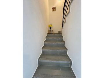 VENTA DE HERMOSA CASA EN COND. ZONA AEROPUERTO PERMITE RENTAS CORTAS