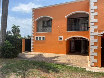 Venta de casa en Colonia México de 4 Habitaciones en esquina