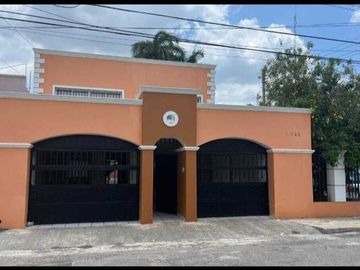 Venta de casa en Colonia México de 4 Habitaciones en esquina
