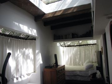MARFIL Casa con jardín, cabaña y departamento en venta