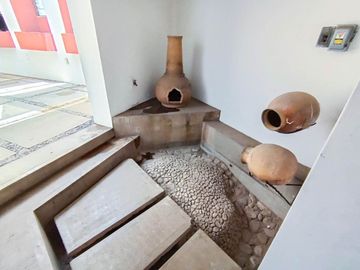 MARFIL Casa con jardín, cabaña y departamento en venta