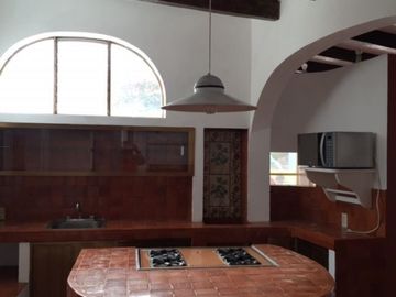 MARFIL Casa con jardín, cabaña y departamento en venta