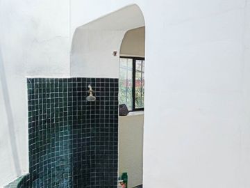 MARFIL Casa con jardín, cabaña y departamento en venta