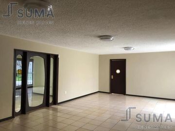 Casa en Venta en Col. Lomas de Rosales, Tampico Tamaulipas.