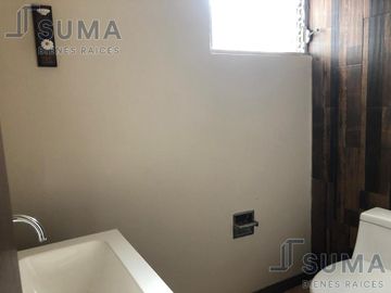 Casa en Venta en Col. Lomas de Rosales, Tampico Tamaulipas.
