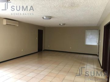 Casa en Venta en Col. Lomas de Rosales, Tampico Tamaulipas.