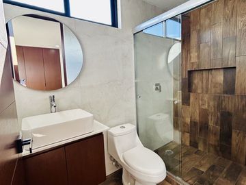 Casa en venta puebla lomas de angelopolis parque zacatecas recamara abajo