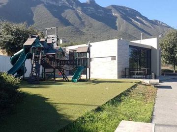 EXCELENTE CASA PARA ESTRENAR EN (CUMBRES ELITE PRIVADA PIRINEOS)