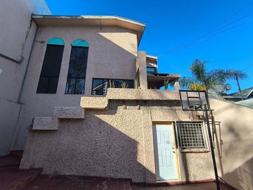 Jardines de Chapultepec, C del Olmo, Casa en Venta