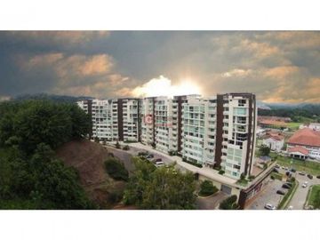 PH PINE HILLS / ALBROOK / ANCON / 3 RECAMARAS / LINEA BLANCA / 163 M2