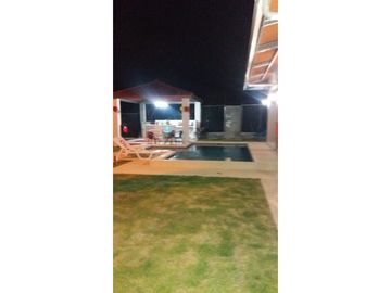 SAN CARLOS / LAS UVAS / CAMINO AL VALLE / 626m2 / CON PISCINA / VACIO