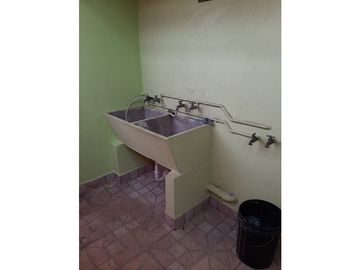 VERACRUZ / CASA PARA USO COMERCIAL O RESIDENCIAL / 410m2 / 8 HABITAC.