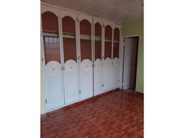 VERACRUZ / CASA PARA USO COMERCIAL O RESIDENCIAL / 410m2 / 8 HABITAC.