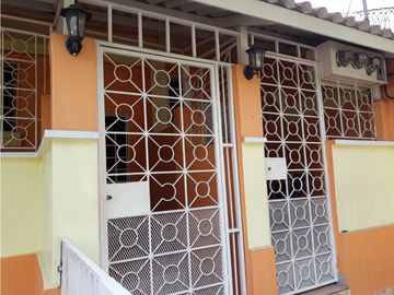 VERACRUZ / CASA PARA USO COMERCIAL O RESIDENCIAL / 410m2 / 8 HABITAC.