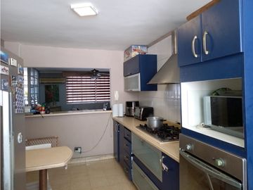 EL CARMEN / EDIF. SANTA FE / 3 HABITACIONES / 160m2 / VACIO